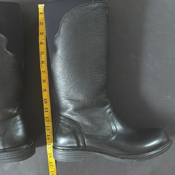 Bogs Women’s  Waterproof Boots - Picture 11 of 17